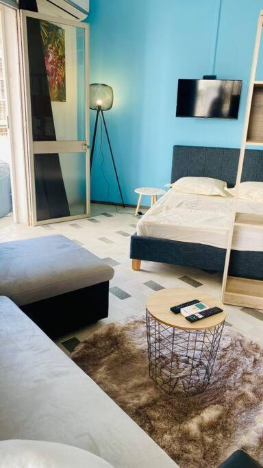 Urban Zen Appart Spacieux Studio Atypique Avec Bain A Remous Proche De Tout بوانت-آه-بيتر المظهر الخارجي الصورة